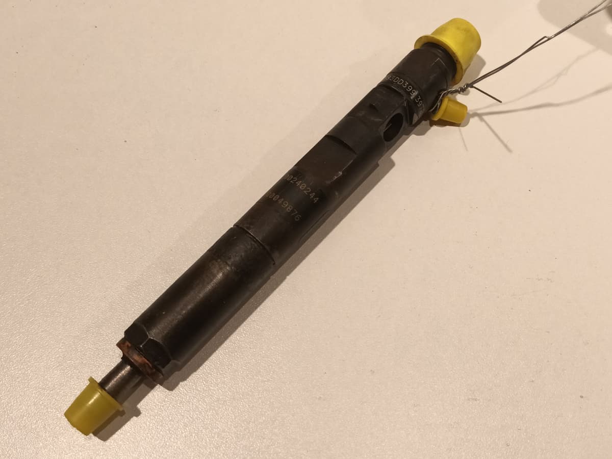 Injecteur — RENAULT — MODUS — PHASE 1 — OE 166003978R — occasion garantie 2 ans