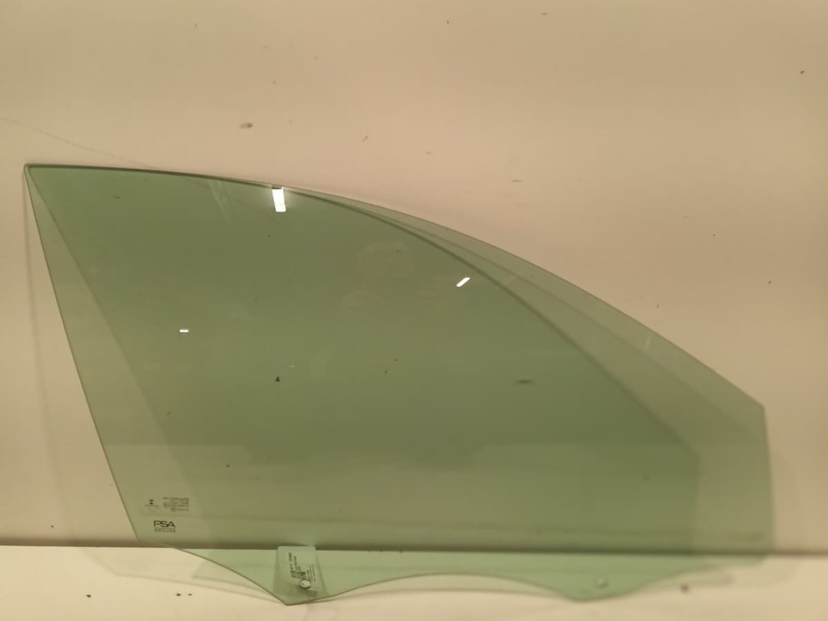 Glace porte avant droite — CITROEN — C4 III — PHASE 1 — OE 9832846380 — occasion garantie 2 ans