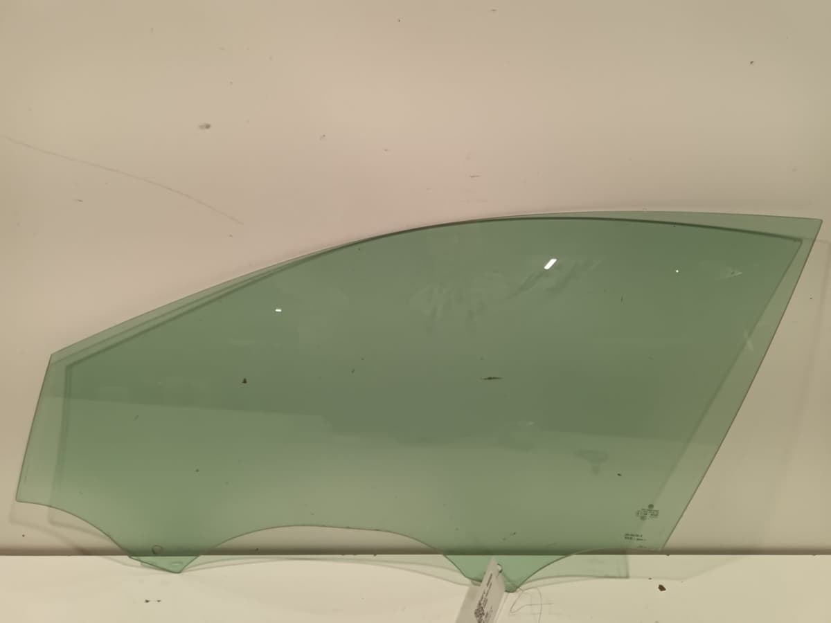 Glace porte avant gauche — VOLKSWAGEN — GOLF VII — PHASE 1 — OE 5G4845201B — occasion garantie 2 ans