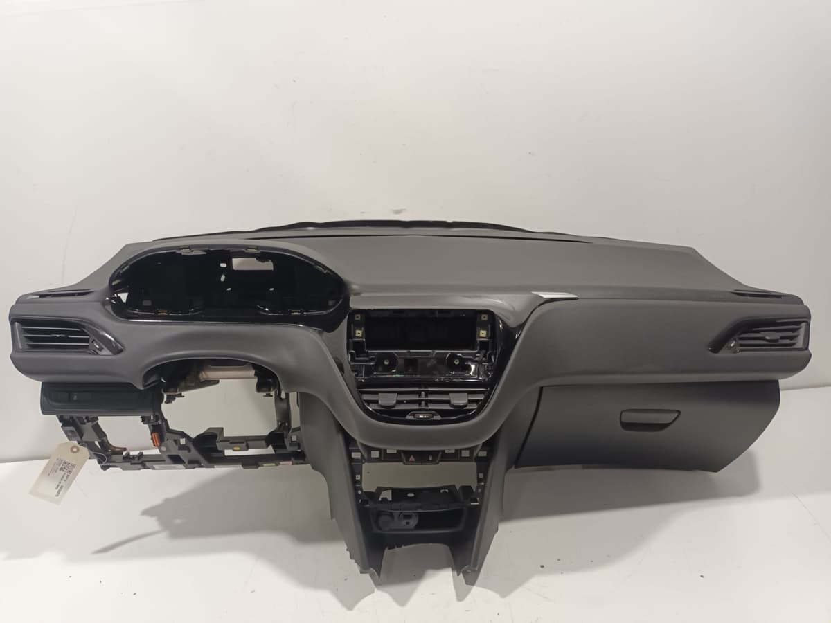 Planche de bord — PEUGEOT — 208 I — PHASE 1 — OE 16077378ZD — occasion garantie 2 ans