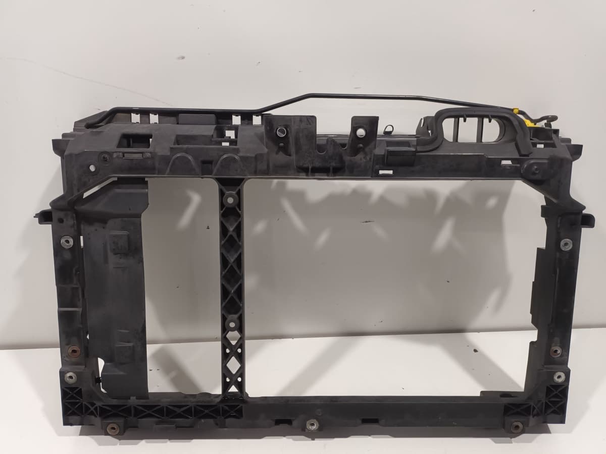 Armature avant — FORD — FIESTA VI — PHASE 1 — OE 1801905 — occasion garantie 2 ans