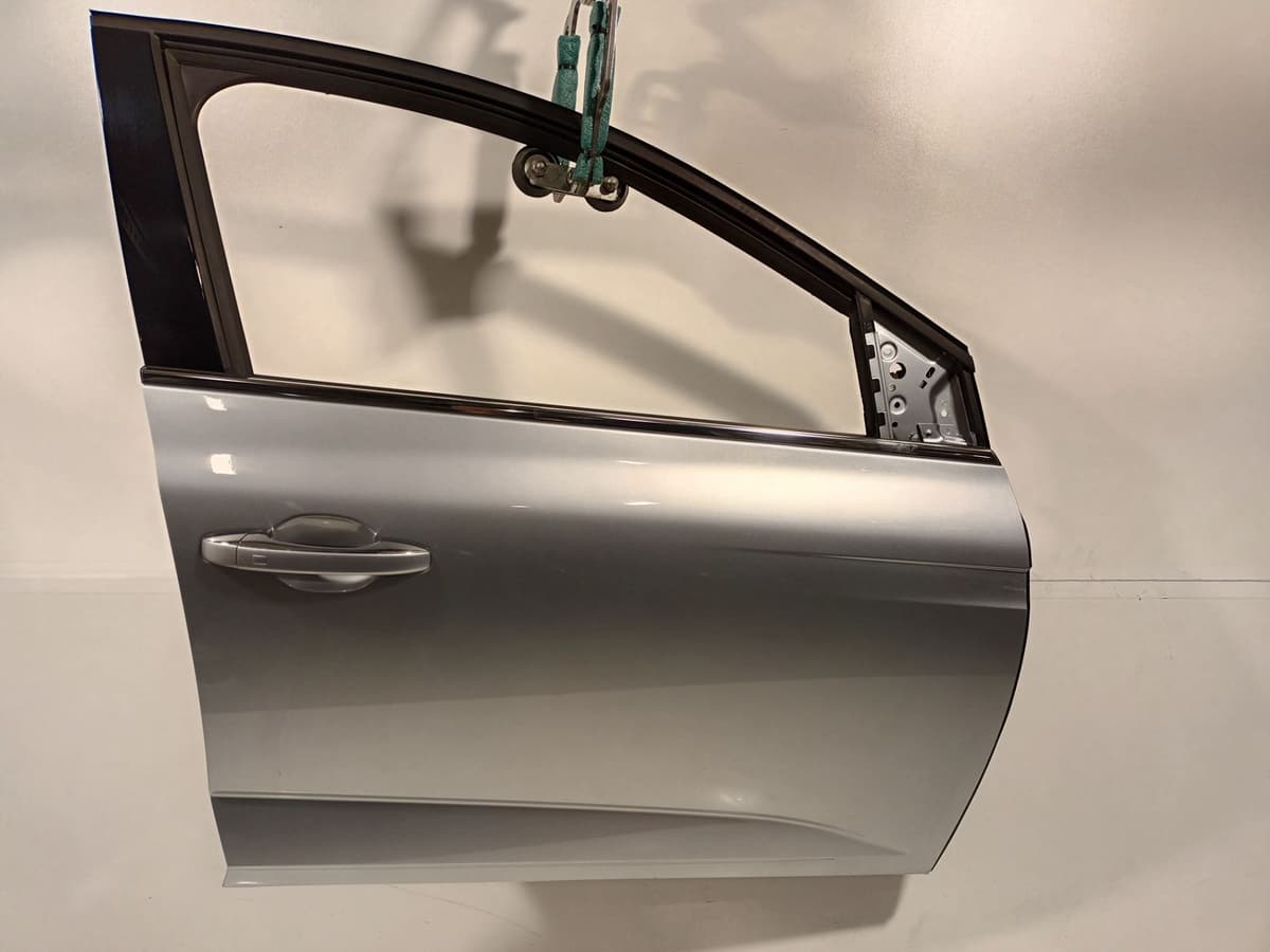 Porte avant droite — RENAULT — MEGANE IV — OE 801001148R — occasion garantie 2 ans