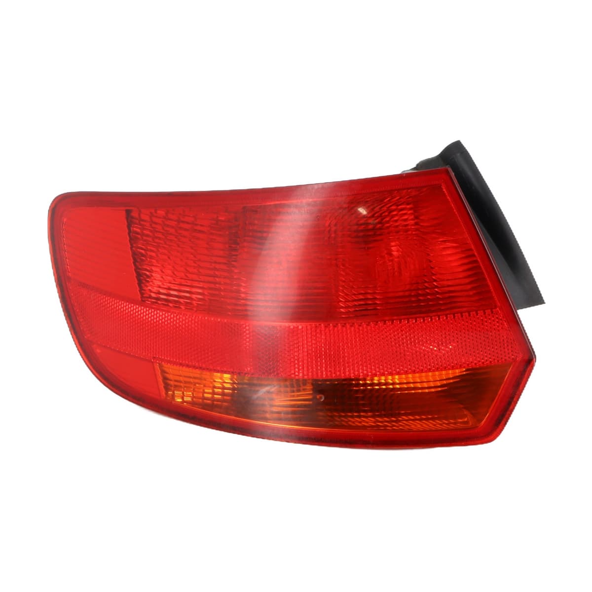 Feu arriere gauche — AUDI — A3 II — PHASE 1 — OE 8P4945095G — occasion garantie 2 ans