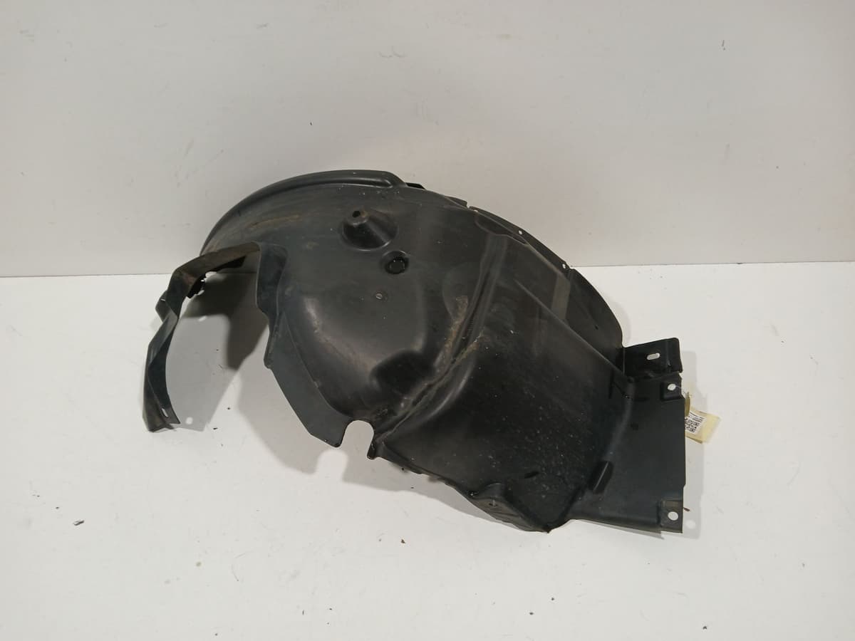 Pare-boue aile avant droite 2/2 — BMW — SERIE 1 — PHASE 1 COUPE — OE 51717207650 — occasion garantie 2 ans