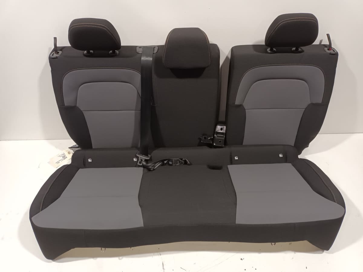 Siege arriere complet — DACIA — SANDERO III — PHASE 2 — OE 883209637R — occasion garantie 2 ans