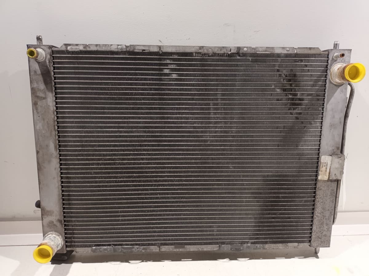 Radiateur eau — RENAULT — CLIO III — PHASE 2 — OE 8200688390 — occasion garantie 2 ans