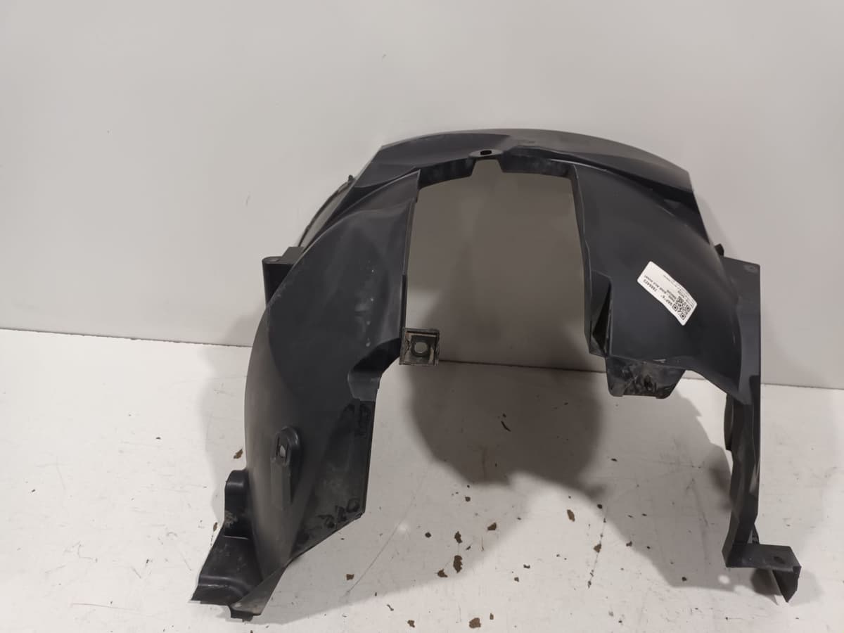 Pare-boue aile avant gauche — DACIA — DUSTER 2 — PHASE 1 — OE 638415599R — occasion garantie 2 ans
