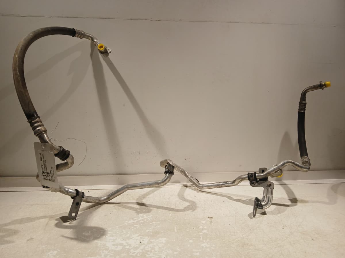 Tuyau compresseur climatisation — RENAULT — TRAFIC III — PHASE 1 — OE 924543135R — occasion garantie 2 ans