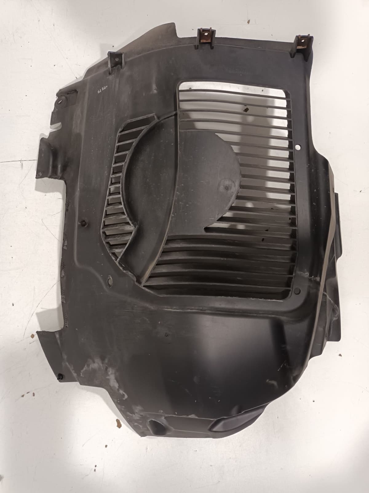 Pare-boue aile avant gauche 1/2 — TESLA — MODEL S — PHASE 1 — OE 101628500D — occasion garantie 2 ans
